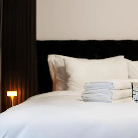 Cosy Nest Coresi
