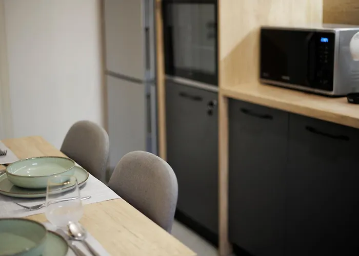 Cosy Nest Coresi * בראשוב